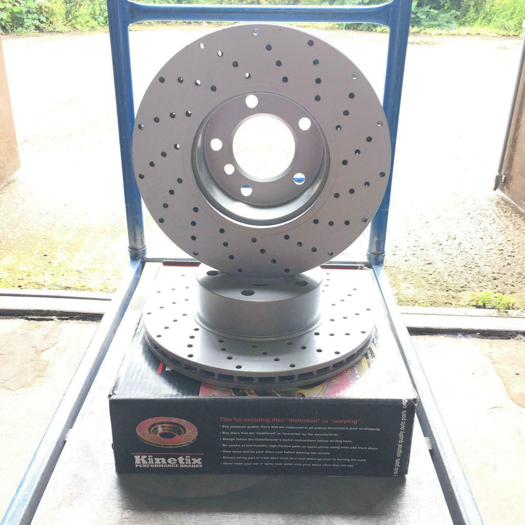 FOR BMW 1 3 SERIES Z4 E90 E81 E89 KINETIX FRONT DRILLED BRAKE DISCS PAIR 300mm