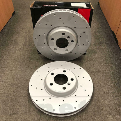 FOR BMW 5 SERIES F10 F11 M550d 550i FRONT DRILLED PERFORMANCE BRAKE DISCS PADS